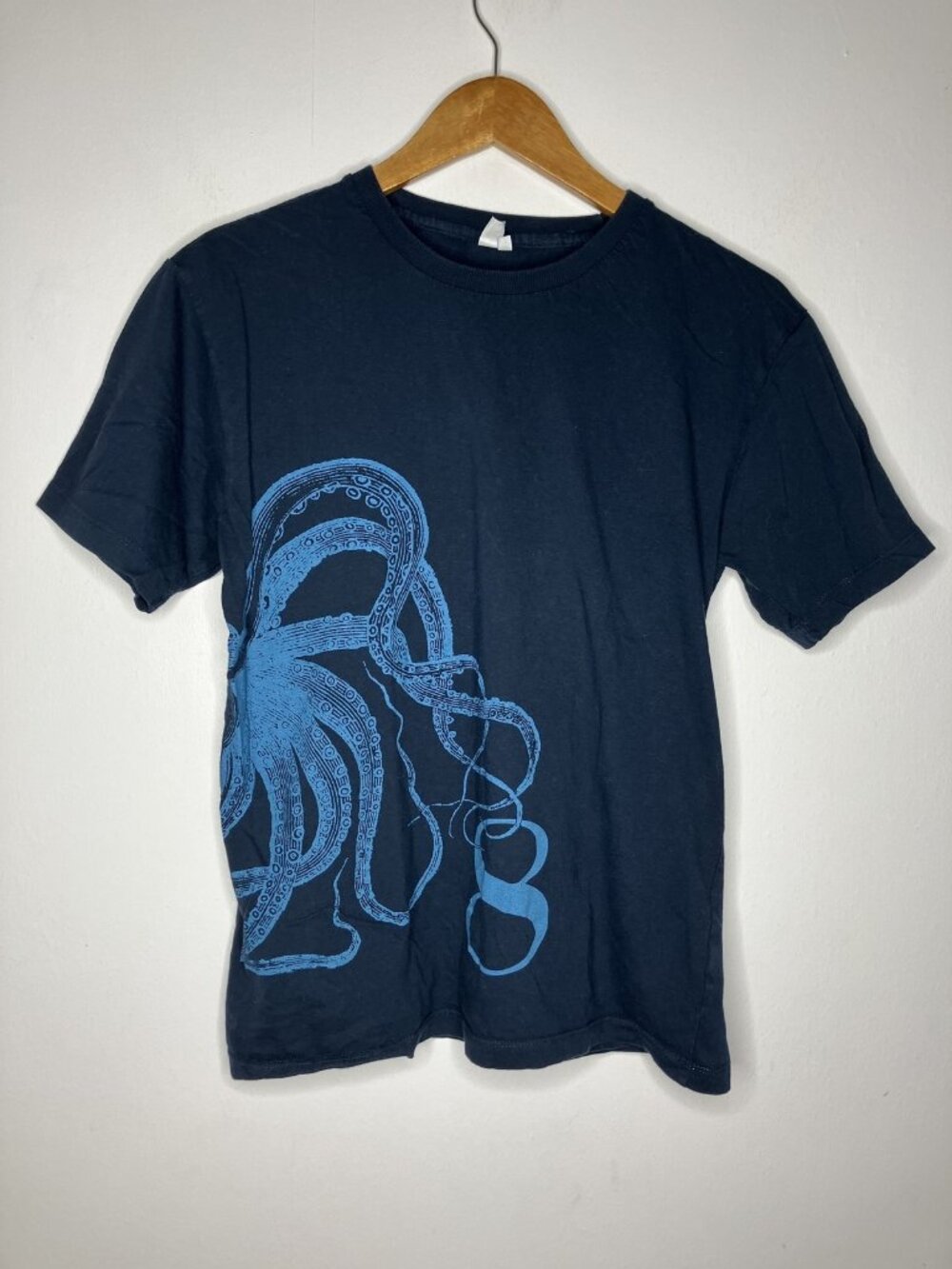 Release The Kraken 2013 Octopus Graphic Men's Small Navy Blue Seattle